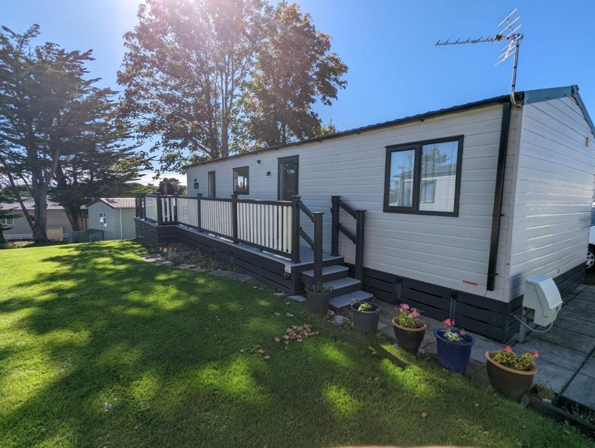 Stunning Luxury Caravan On Edge Of New Forest On Shorefield Country Park Entertainment And Leisure Passes Included Milford on Sea Ngoại thất bức ảnh