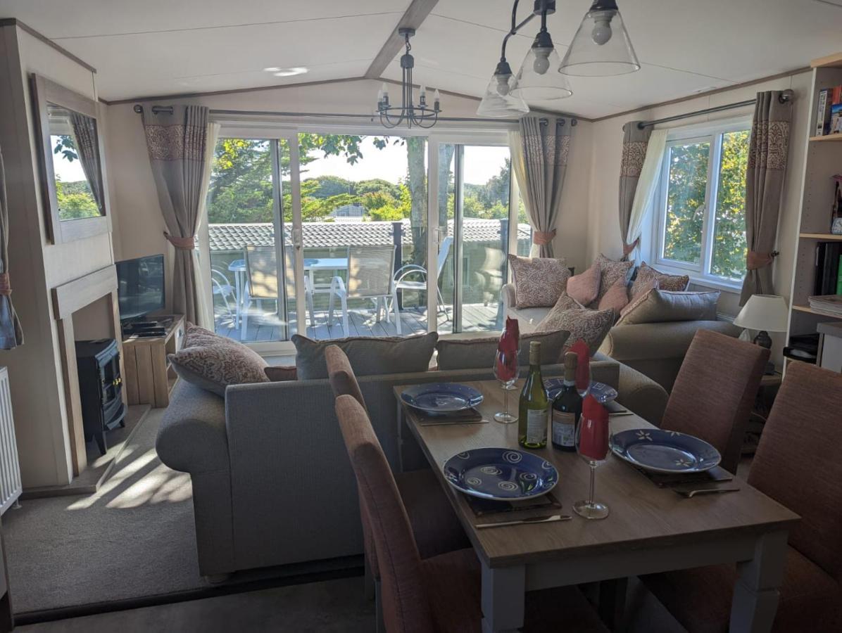 Stunning Luxury Caravan On Edge Of New Forest On Shorefield Country Park Entertainment And Leisure Passes Included Milford on Sea Ngoại thất bức ảnh